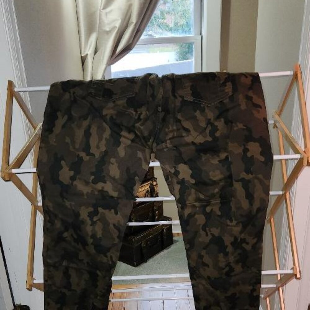 Poetic Justice Maya Gold Zipper Camo Midrise Skinny Jeans - Picture 4 of 11